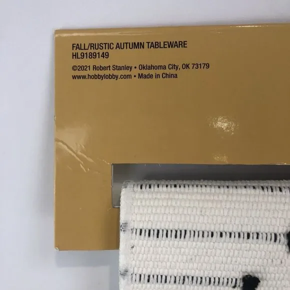 Crochet Table Runner Holiday - Picture 11 of 11